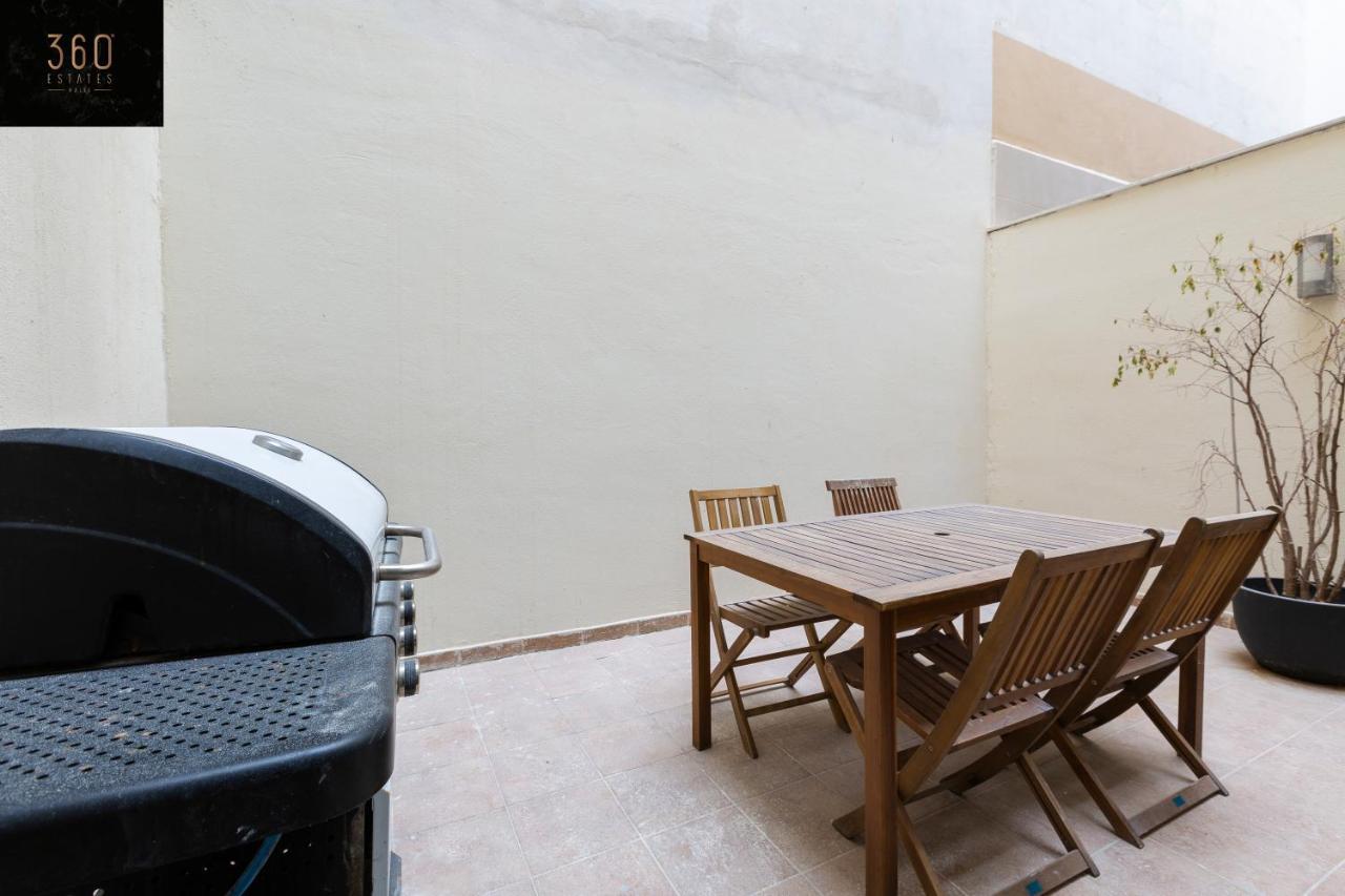 Centre Paceville Apt With Terrace, Bbq & Wifi By 360 Estates Saint Julian's Luaran gambar